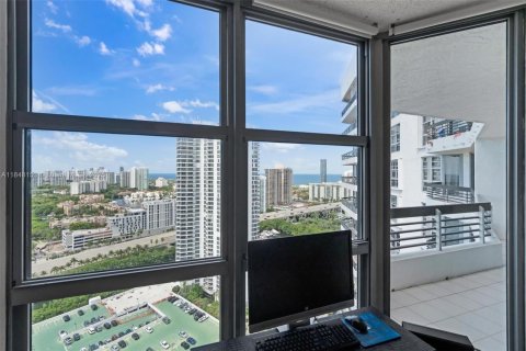 Купить кондоминиум в Авентура, Флорида 2 спальни, 109.72м2, № 1850397 - фото 23