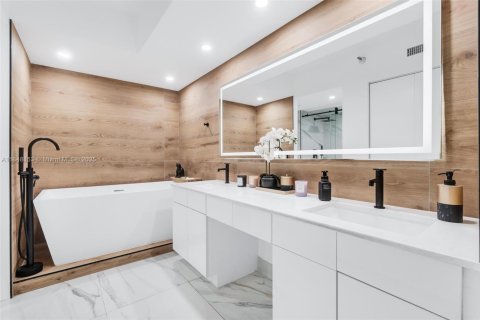 Купить кондоминиум в Авентура, Флорида 2 спальни, 109.72м2, № 1850397 - фото 24