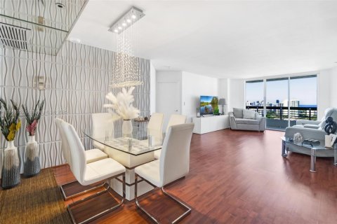 Купить кондоминиум в Авентура, Флорида 2 спальни, 109.72м2, № 1850397 - фото 1
