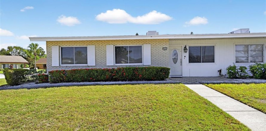 Condo in Sun City Center, Florida, 3 bedrooms  № 1915522