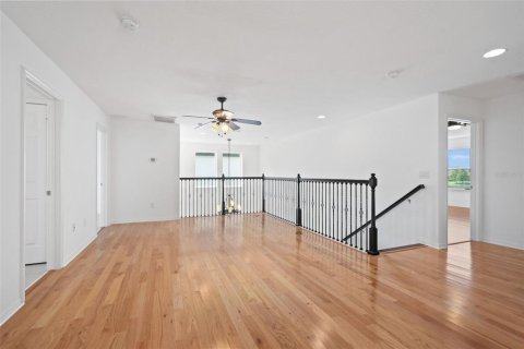 House in Orlando, Florida 5 bedrooms, 265.89 sq.m. № 2393945 - photo 22
