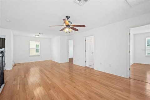 House in Orlando, Florida 5 bedrooms, 265.89 sq.m. № 2393945 - photo 25