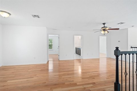 House in Orlando, Florida 5 bedrooms, 265.89 sq.m. № 2393945 - photo 21