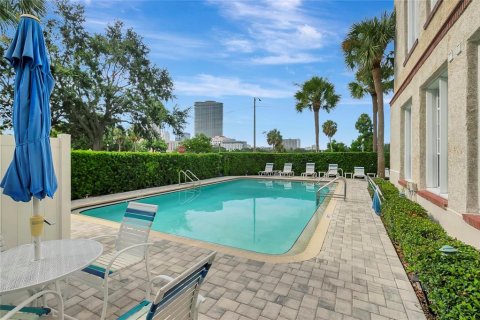 Condo in Saint Petersburg, Florida, 2 bedrooms  № 1831358 - photo 3