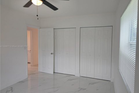 Villa ou maison à vendre à Fort Lauderdale, Floride: 2 chambres, 104.24 m2 № 1937057 - photo 15