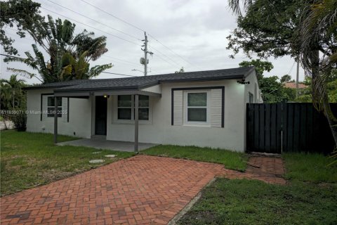 Villa ou maison à vendre à Fort Lauderdale, Floride: 2 chambres, 104.24 m2 № 1937057 - photo 1