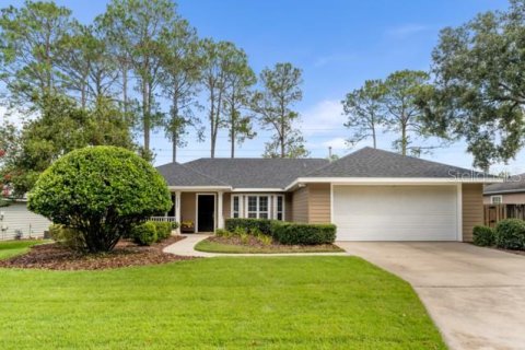 House in Gainesville, Florida 3 bedrooms, 159.23 sq.m. № 1850167 - photo 1