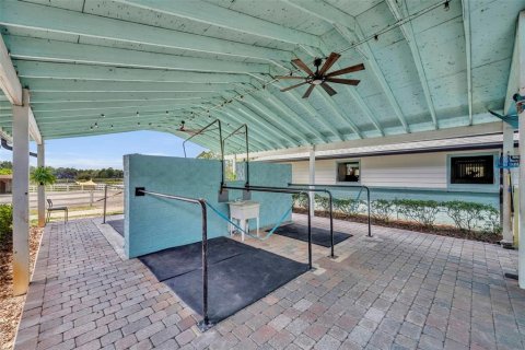 House in Geneva, Florida 5 bedrooms, 377.74 sq.m. № 2224708 - photo 14