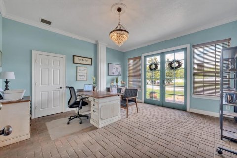 House in Geneva, Florida 5 bedrooms, 377.74 sq.m. № 2224708 - photo 10
