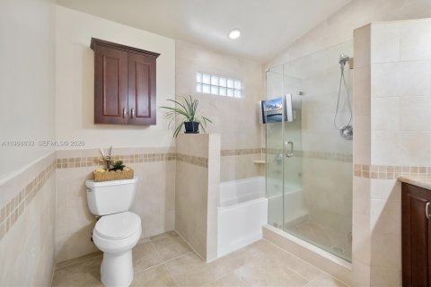 Casa en venta en Miami Gardens, Florida, 3 dormitorios, 157.19 m2 № 2066136 - foto 15