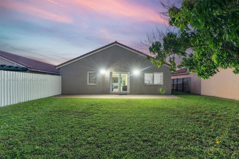 Casa en venta en Miami Gardens, Florida, 3 dormitorios, 157.19 m2 № 2066136 - foto 27