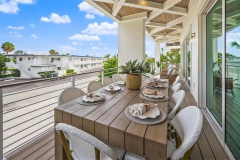 House in Sarasota, Florida 5 bedrooms, 396.23 sq.m. № 2236825 - photo 13