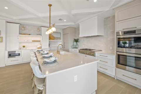 House in Sarasota, Florida 5 bedrooms, 396.23 sq.m. № 2236825 - photo 16