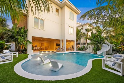 House in Sarasota, Florida 5 bedrooms, 396.23 sq.m. № 2236825 - photo 11