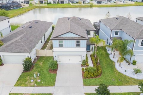 House in Land O' Lakes, Florida 5 bedrooms, 242.94 sq.m. № 1597693 - photo 3