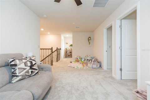 House in Land O' Lakes, Florida 5 bedrooms, 242.94 sq.m. № 1597693 - photo 25