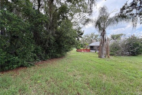 Townhouse in Haines City, Florida 2 bedrooms, 186.27 sq.m. № 2197035 - photo 24