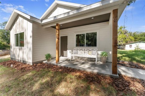 House in Gainesville, Florida 3 bedrooms, 129.04 sq.m. № 2224584 - photo 14