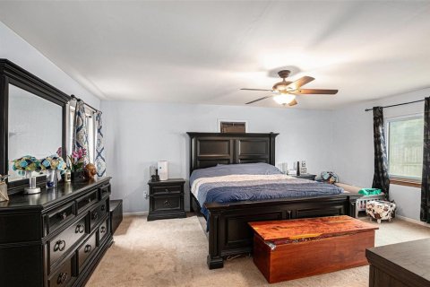 Casa en venta en New Port Richey, Florida, 4 dormitorios, 161.84 m2 № 1806803 - foto 15
