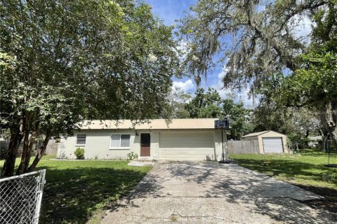 Casa en venta en New Port Richey, Florida, 4 dormitorios, 161.84 m2 № 1806803 - foto 1