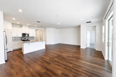 House in Kissimmee, Florida 4 bedrooms, 187.48 sq.m. № 2113845 - photo 9