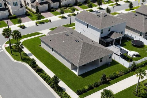 House in Kissimmee, Florida 4 bedrooms, 187.48 sq.m. № 2113845 - photo 4