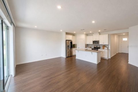 House in Kissimmee, Florida 4 bedrooms, 187.48 sq.m. № 2113845 - photo 8