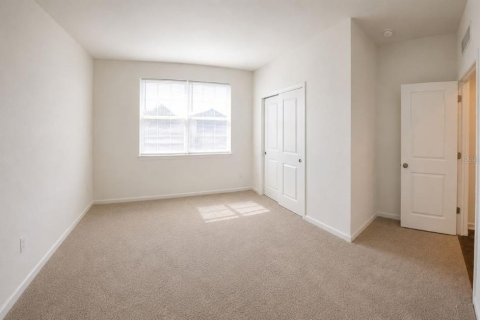 House in Kissimmee, Florida 4 bedrooms, 187.48 sq.m. № 2113845 - photo 16