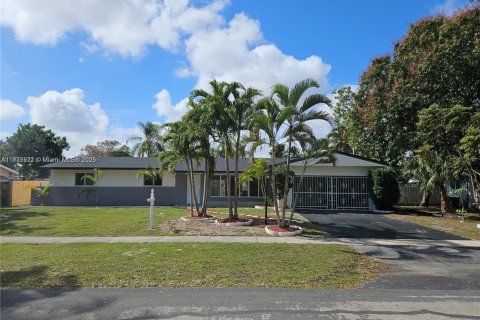 Casa en venta en Plantation, Florida, 4 dormitorios, 154.96 m2 № 1822031 - foto 7