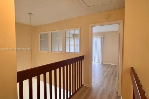 Townhouse in Margate, Florida 2 bedrooms, 117.89 sq.m. № 2008849 - photo 28