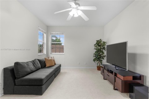 House in Weston, Florida 6 bedrooms, 446.21 sq.m. № 1686168 - photo 30