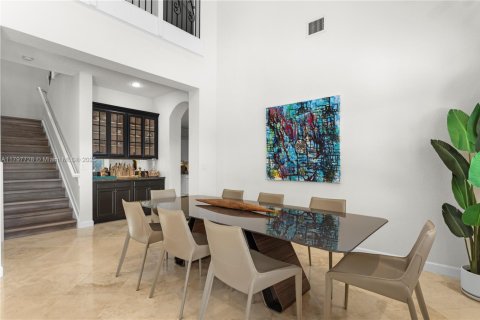 House in Weston, Florida 6 bedrooms, 446.21 sq.m. № 1686168 - photo 6