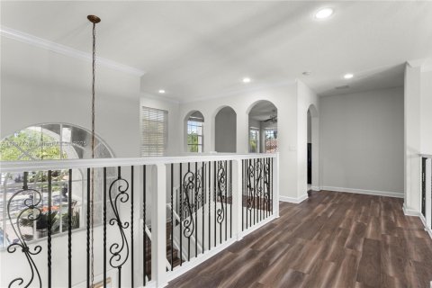 House in Weston, Florida 6 bedrooms, 446.21 sq.m. № 1686168 - photo 29