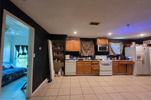 Immobilier commercial à vendre à Bradenton, Floride: 5 chambres, 143.07 m2 № 2351619 - photo 23