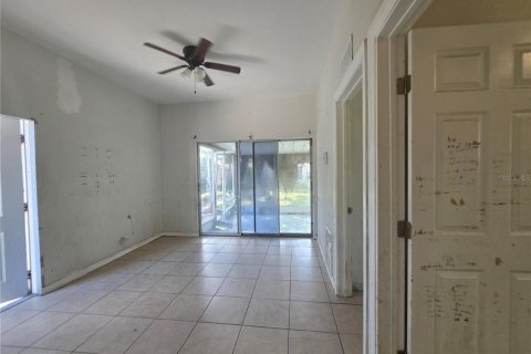 Immobilier commercial à vendre à Bradenton, Floride: 5 chambres, 143.07 m2 № 2351619 - photo 8