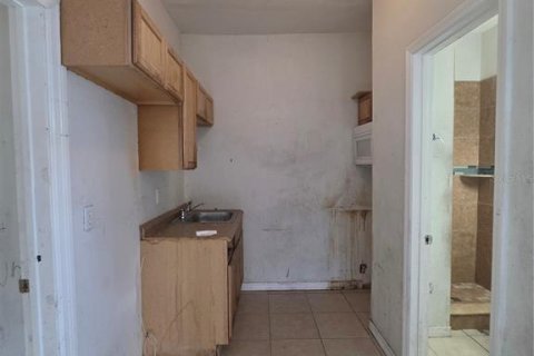 Immobilier commercial à vendre à Bradenton, Floride: 5 chambres, 143.07 m2 № 2351619 - photo 15