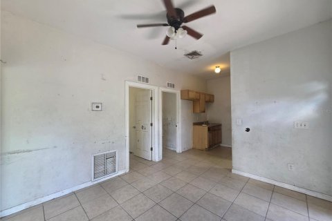 Immobilier commercial à vendre à Bradenton, Floride: 5 chambres, 143.07 m2 № 2351619 - photo 7