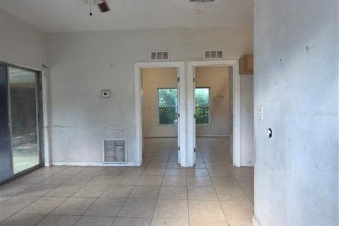 Immobilier commercial à vendre à Bradenton, Floride: 5 chambres, 143.07 m2 № 2351619 - photo 10