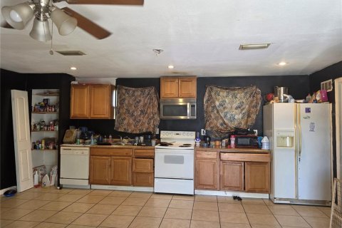 Immobilier commercial à vendre à Bradenton, Floride: 5 chambres, 143.07 m2 № 2351619 - photo 24