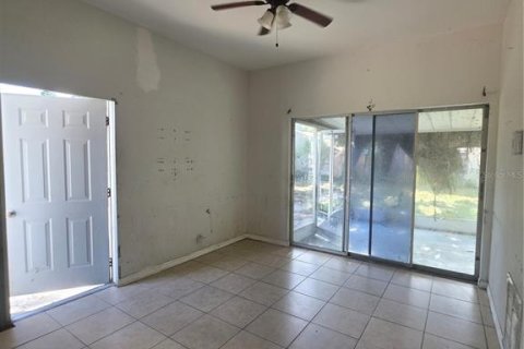 Immobilier commercial à vendre à Bradenton, Floride: 5 chambres, 143.07 m2 № 2351619 - photo 11