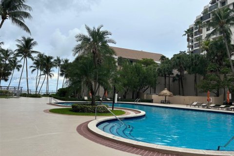 Condominio en alquiler en Miami, Florida, 1 dormitorio, 65.03 m2 № 1927481 - foto 25