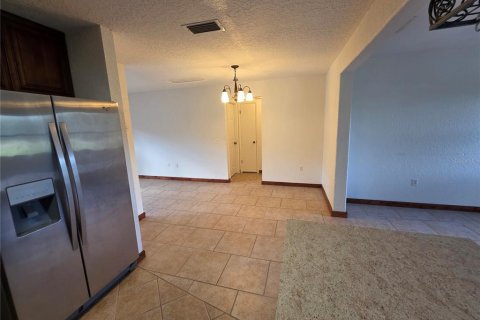 Villa ou maison à vendre à Weeki Wachee, Floride: 3 chambres, 132.94 m2 № 2430913 - photo 15