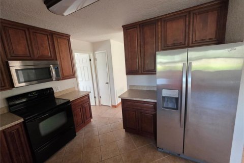 Villa ou maison à vendre à Weeki Wachee, Floride: 3 chambres, 132.94 m2 № 2430913 - photo 16
