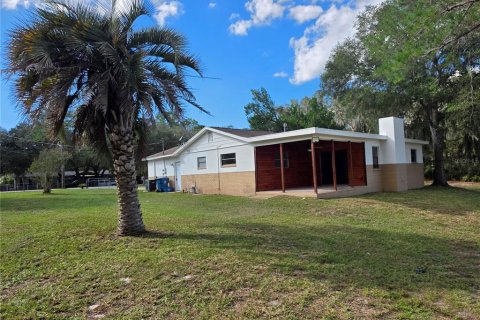 Villa ou maison à vendre à Weeki Wachee, Floride: 3 chambres, 132.94 m2 № 2430913 - photo 9