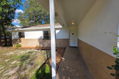 Villa ou maison à vendre à Weeki Wachee, Floride: 3 chambres, 132.94 m2 № 2430913 - photo 3