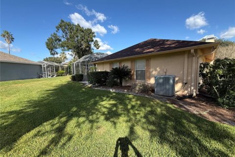 House in Land O' Lakes, Florida 4 bedrooms, 213.86 sq.m. № 2432674 - photo 21