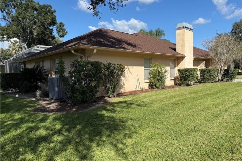 House in Land O' Lakes, Florida 4 bedrooms, 213.86 sq.m. № 2432674 - photo 18