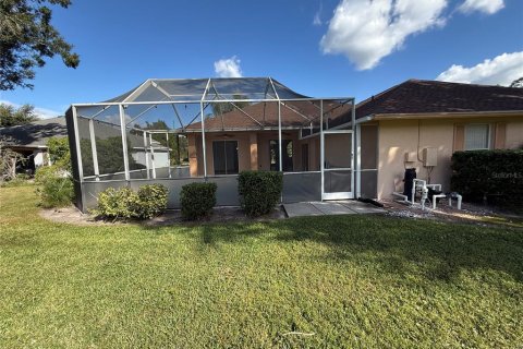 House in Land O' Lakes, Florida 4 bedrooms, 213.86 sq.m. № 2432674 - photo 16