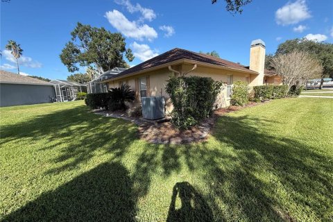 House in Land O' Lakes, Florida 4 bedrooms, 213.86 sq.m. № 2432674 - photo 25