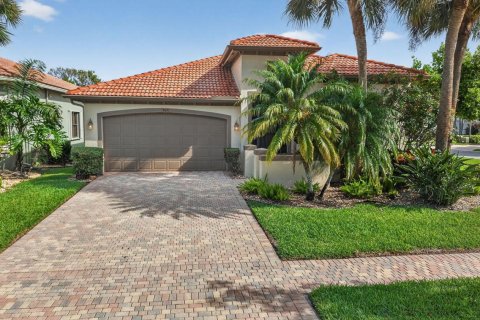 House in Delray Beach, Florida 3 bedrooms, 211.26 sq.m. № 2087547